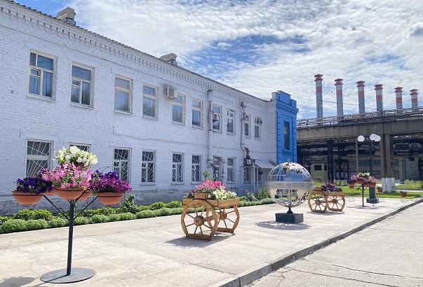 ЧМК провел первый смотр конкурса «Цветущий комбинат»