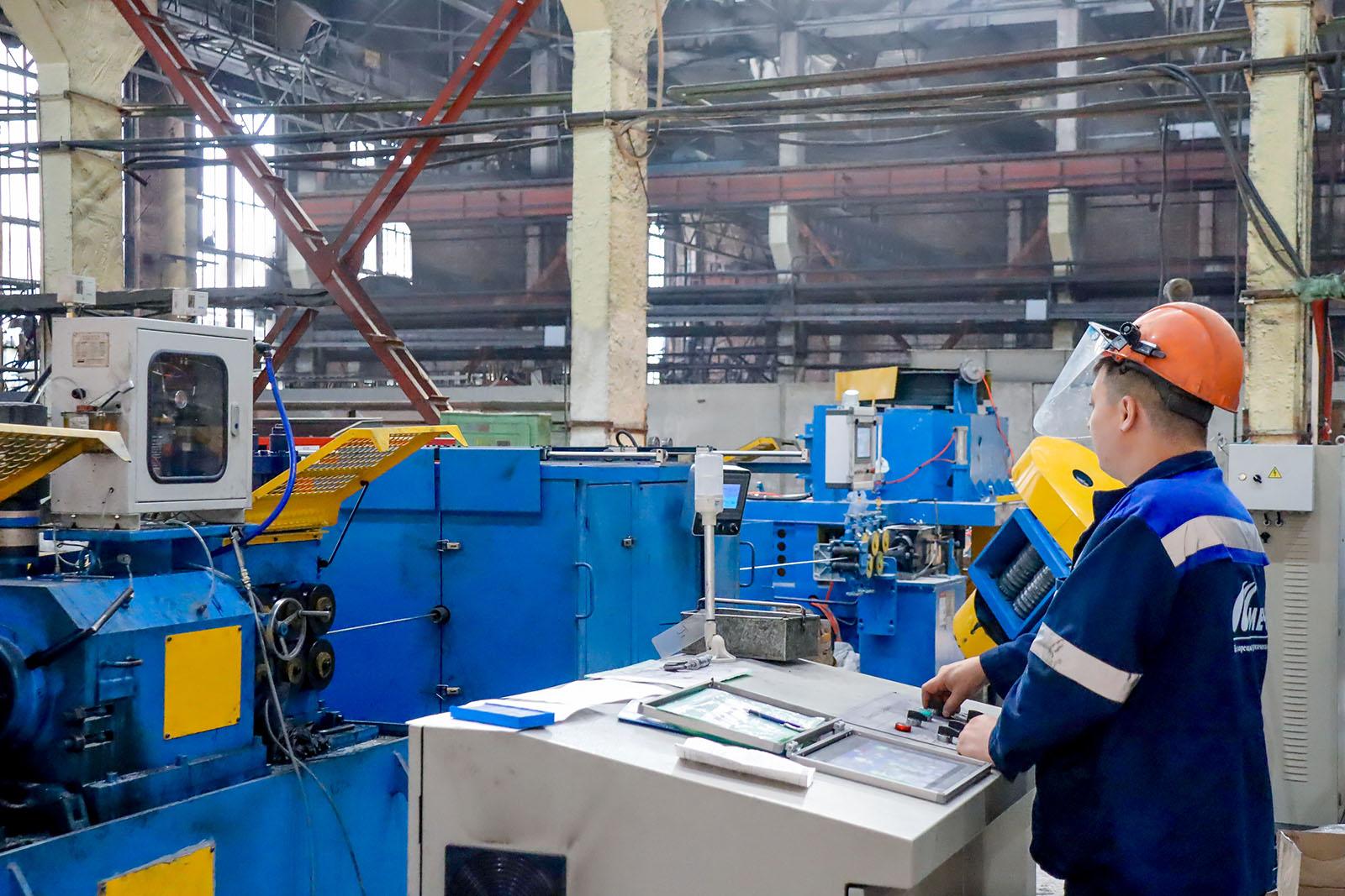 БМК запустил новую линию обточки и шлифовки поверхности проволоки